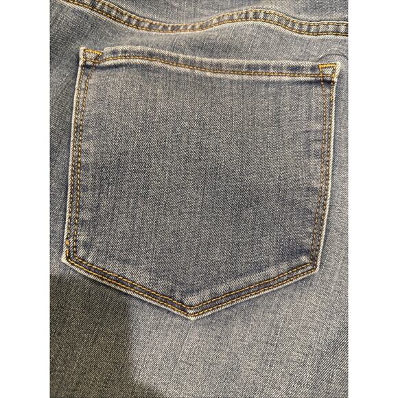 Old Navy Women's Maternity Jeans Skinny Full Panel Blue Med Wash Size 20 Short - Picture 12 of 14